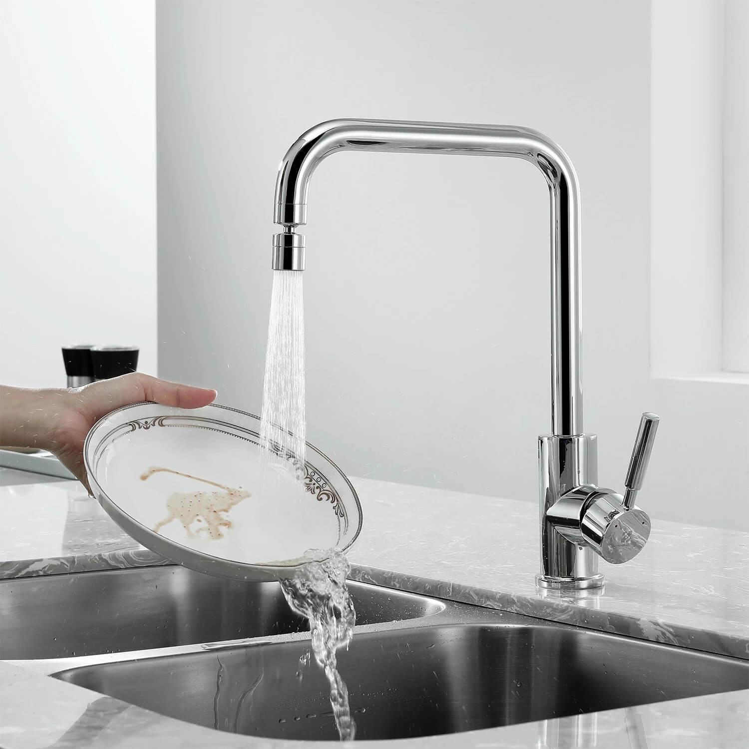 360 ° rotatable kitchen sink faucet